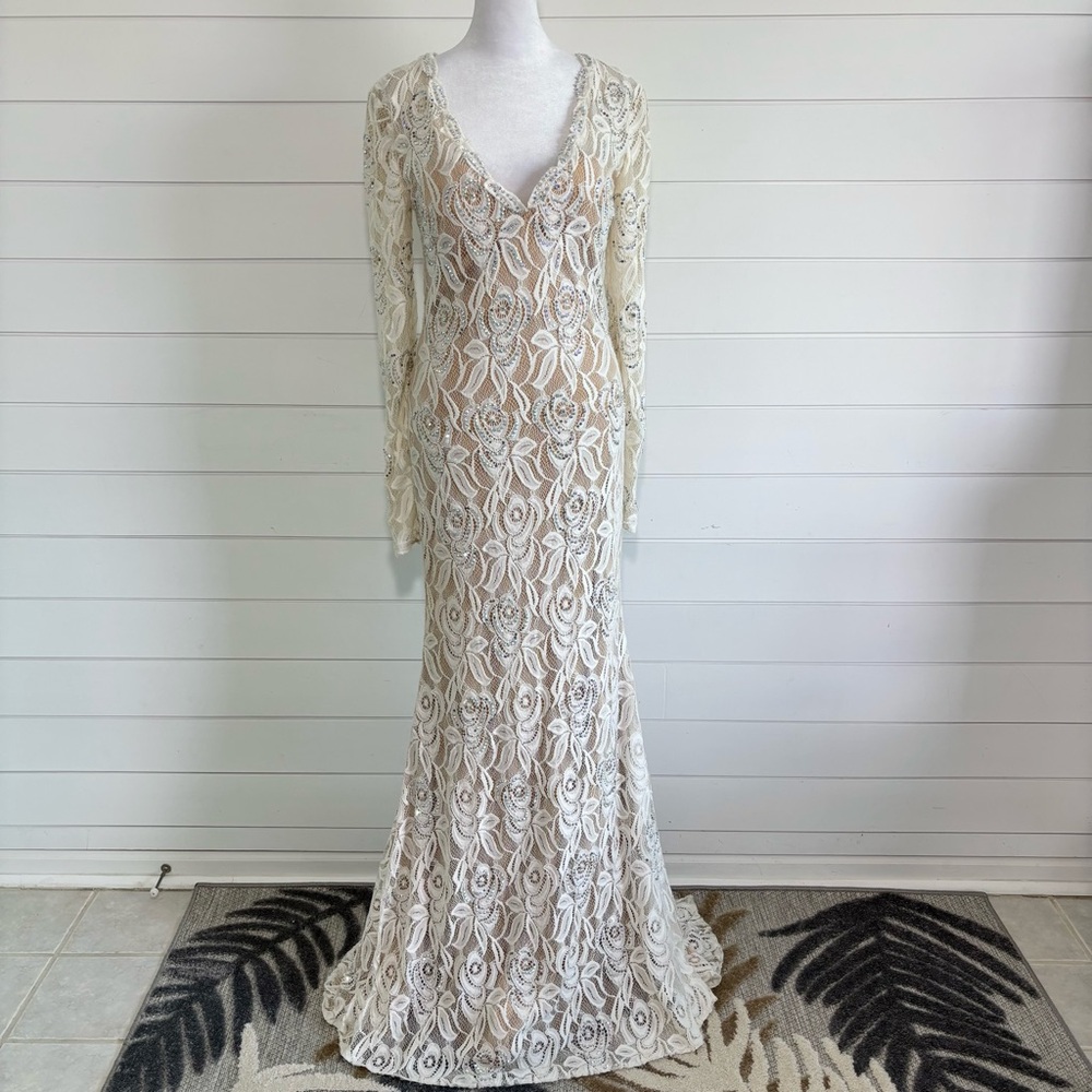 JOVANI Ivory Lace‎ Rhinestone Embellished Gown Long Sleeve V-Neck Formal dress 6